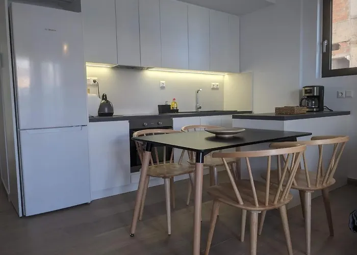 2br Next To Lagoon *
